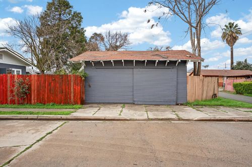 741 Reeves Avenue, Yuba City, CA, 95991 | Card Image