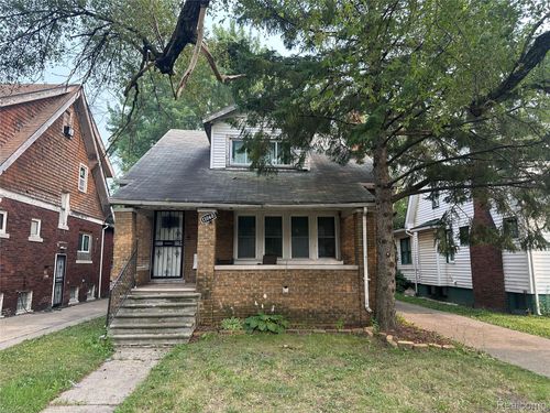 11060 Wilshire Dr, Detroit, MI, 48213-1689 | Card Image