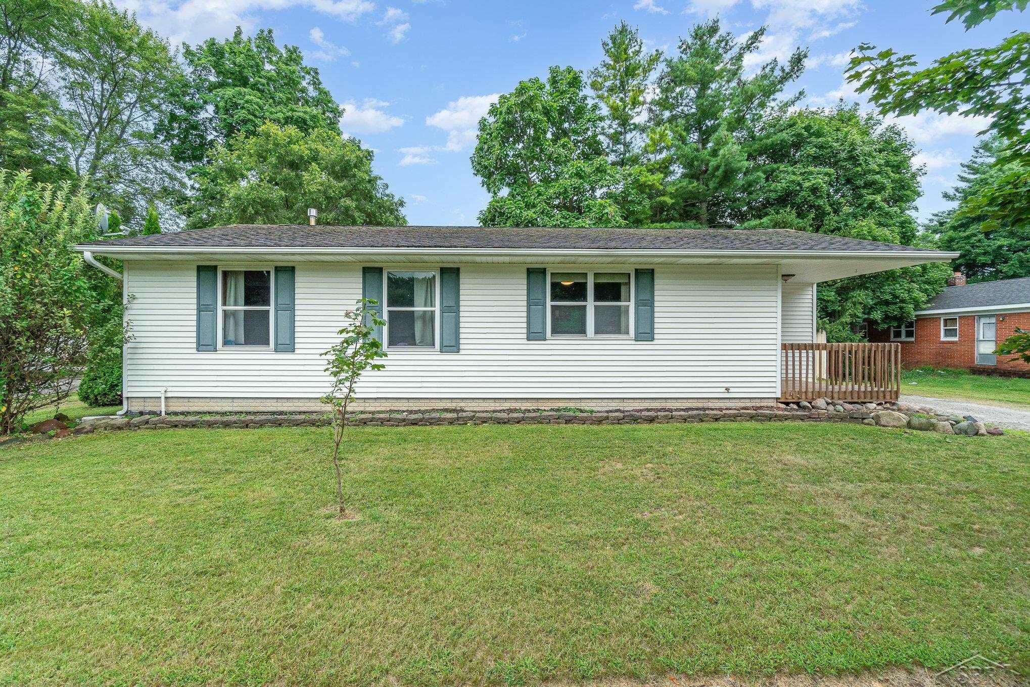 Frank St, Caro, MI 48723