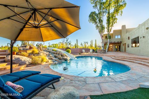 5525 N Oracle Road, Tucson, AZ, 85704 | Card Image