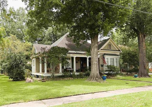 351 N 4th St, Eunice, LA, 70535-4130 | Card Image
