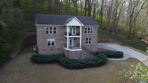 1525 Willow Beach Rd, Guntersville, AL, 35976-2245 | Card Image