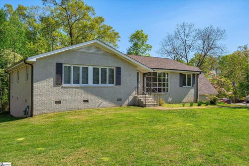 11 Eastcliffe Way, Greenville, SC, 29611-2414 | Card Image