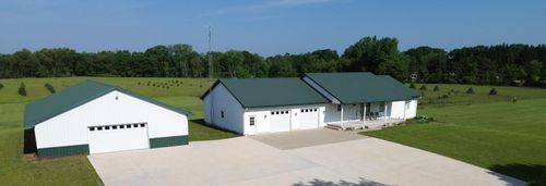 8285 N Musson Rd, Six Lakes, MI, 48886-9520 | Card Image