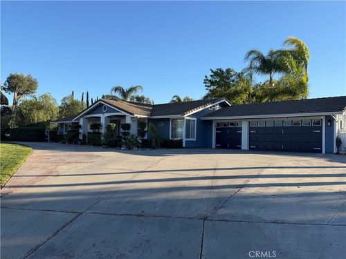 28719 Jenny Ln, Menifee, CA, 92584-9239 | Card Image