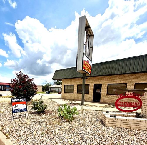 301 S S Main, Seymour, TX, 76380 | Card Image