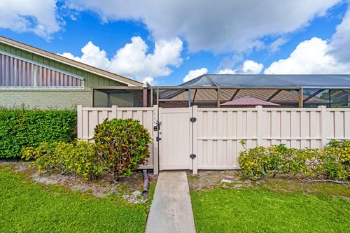 5620 Eagle Lake Dr, Palm Beach Gardens, FL, 33418-1509 | Card Image