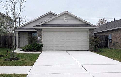 9103 Estes Lakes Dr, Baytown, TX, 77521-3725 | Card Image