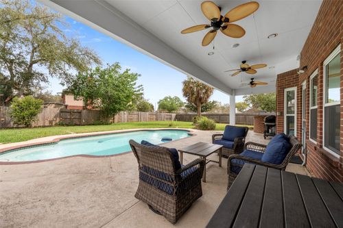 2602 Hampton Springs Dr, Seabrook, TX, 77586-1585 | Card Image