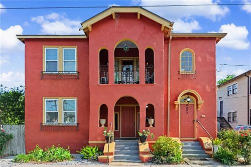 4200 02 S Derbigny Street, New Orleans, LA, 70125 | Card Image