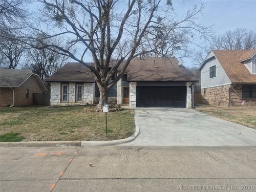 1500 S Oak Ave, Broken Arrow, OK, 74012-4963 | Card Image