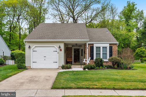 6 Moneta Ct, MOUNT LAUREL, NJ, 08054-3082 | Card Image