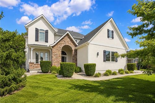 16416 Rosehill St, Overland Park, KS, 66221-8422 | Card Image