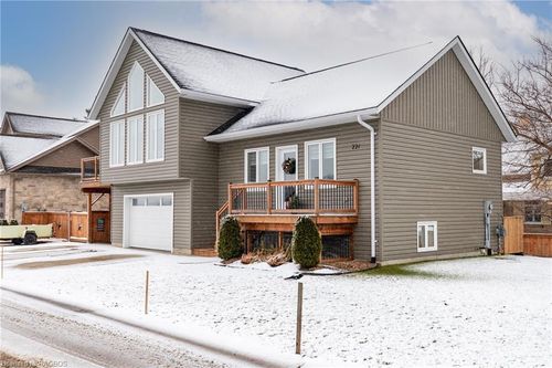 221 Saugeen Street, Southampton, ON, N0H2L0 | Card Image