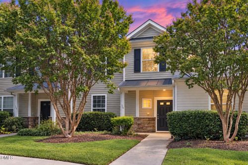 904 Cinnamon Dr, Durham, NC, 27713-8235 | Card Image