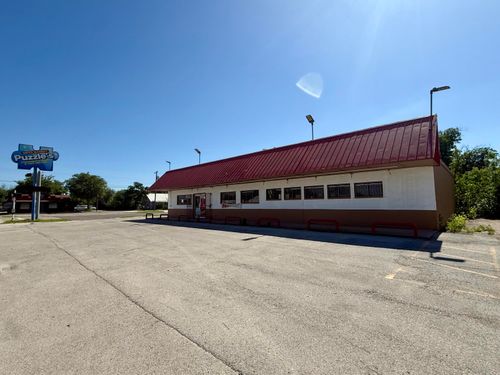 1 N Bell St, San Angelo, TX, 76903-5045 | Card Image