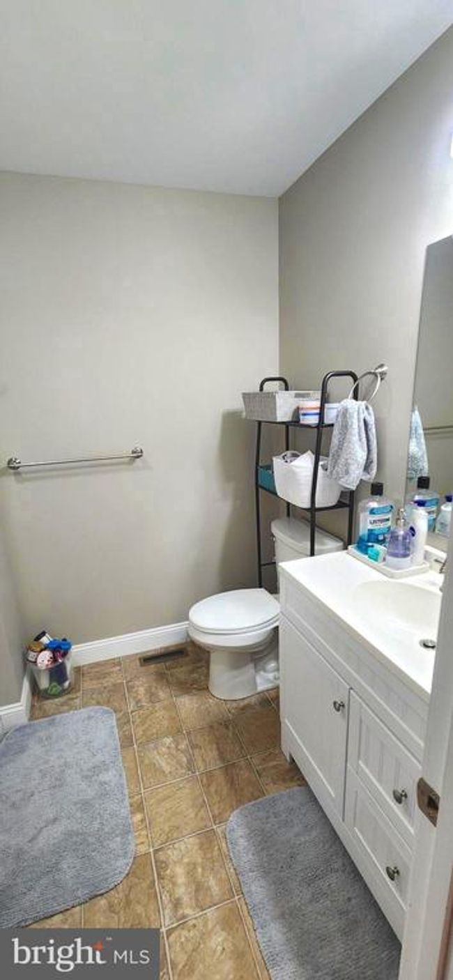 26 N Locust St, Townhouse with 3 bedrooms, 3 bathrooms and null parking in SHIREMANSTOWN PA | Image 45