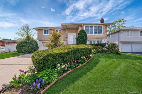 2175 Legion St, Bellmore, NY, 11710-4925 | Card Image