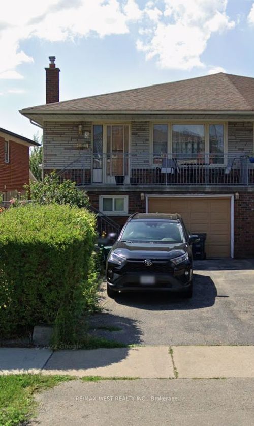 3 Lakeland Dr, Etobicoke, ON, M9V1M8 | Card Image