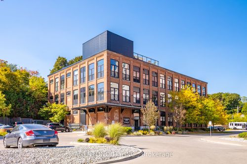 101-24 Cedar St, Cambridge, ON, N1S0B2 | Card Image