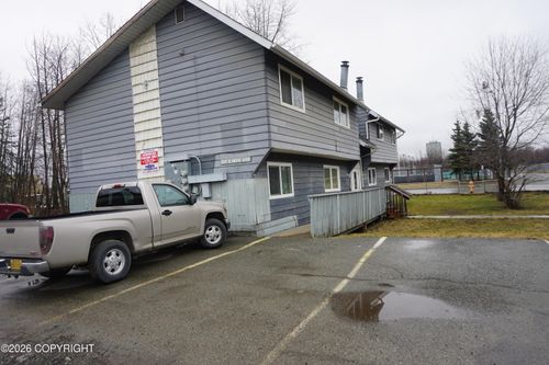 317 E 16th Ave, Anchorage, AK, 99501-5252 | Card Image