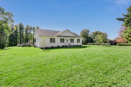 200 Sunset Dr, Wappingers Falls, NY, 12590-6946 | Card Image