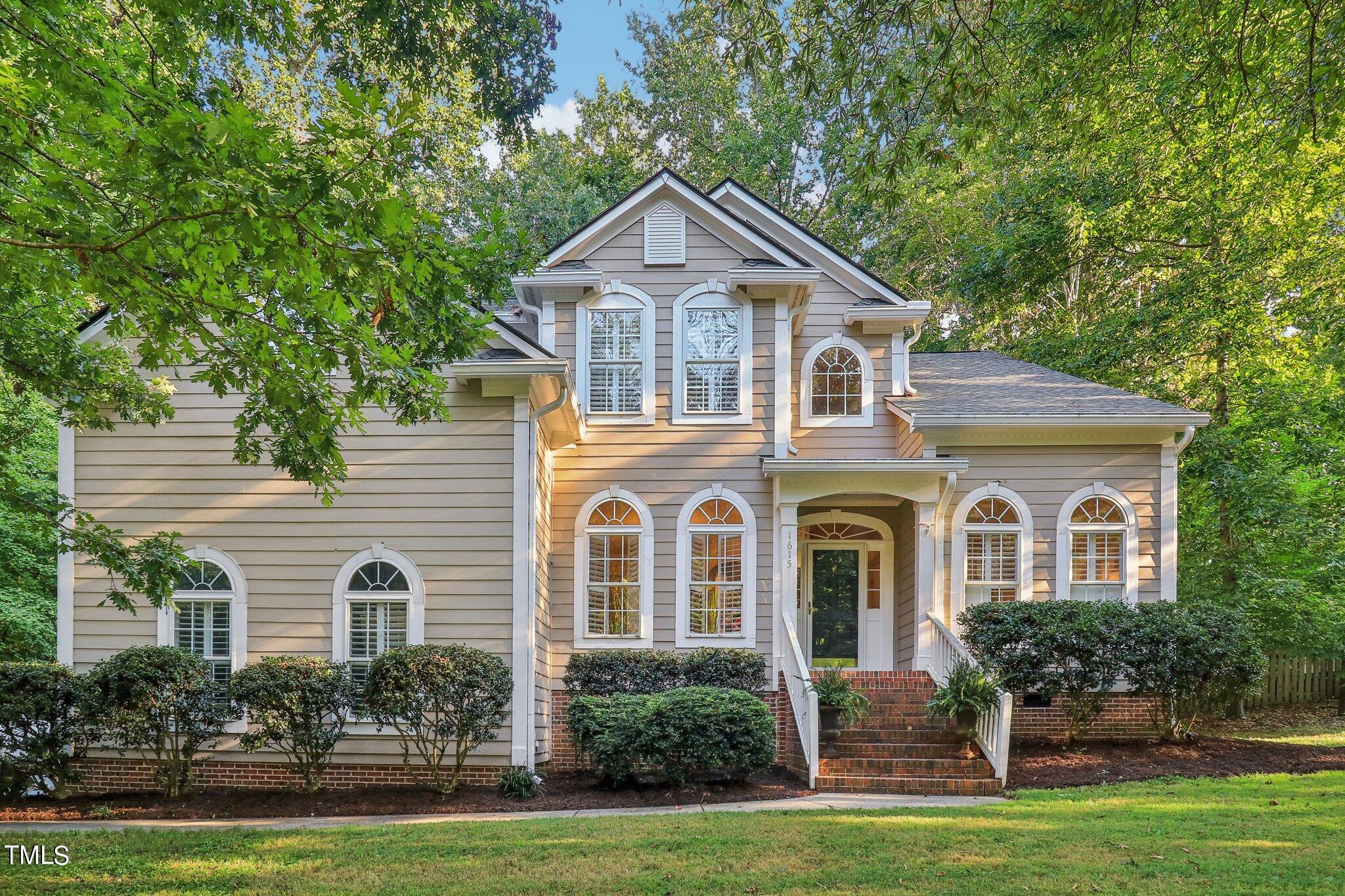 Cavell Ct, Hillsborough, NC 27278