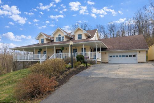 79 Whispering Pine Ln, Bridgeport, WV, 26330-7724 | Card Image