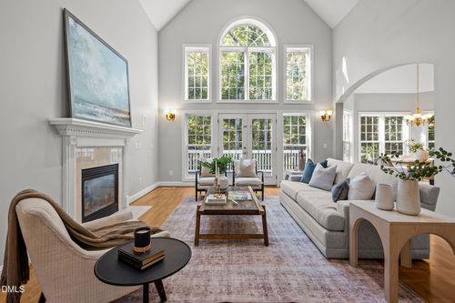 109 San Juan Dr, Chapel Hill, NC, 27514-1861 | Card Image