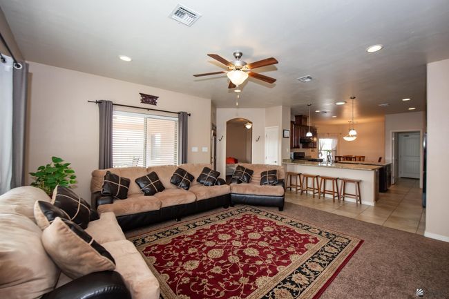 12127 E 35 Th St, House other with 4 bedrooms, 3 bathrooms and 3 parking in Yuma AZ | Image 4