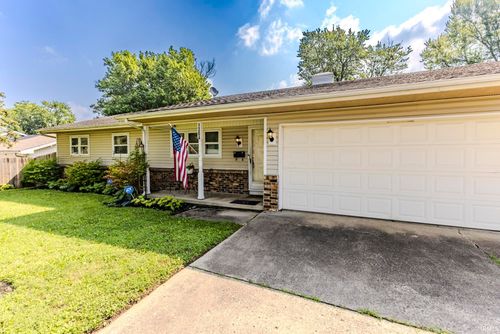 1304 N Tillotson Ave, Muncie, IN, 47304-2947 | Card Image