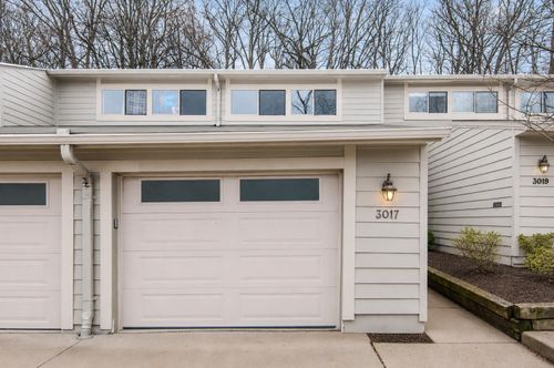 3017 Lake Haven Dr, Ann Arbor, MI, 48105-2501 | Card Image