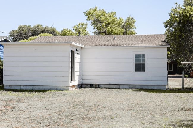112 Sw 8 Th St, House other with 2 bedrooms, 1 bathrooms and null parking in Plainview TX | Image 23