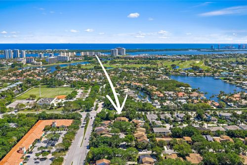 1007 Raintree Ln, Palm Beach Gardens, FL, 33410-5200 | Card Image