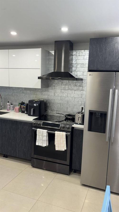 b7-20 Se 13th Street, Boca Raton, FL, 33432 | Card Image