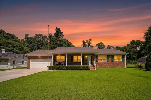 110 Bayberry Ln, Yorktown, VA, 23693-3909 | Card Image