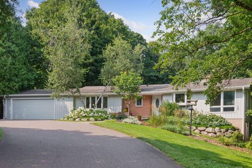 4156 Hillcrest Ln, Wayzata, MN, 55391-3604 | Card Image