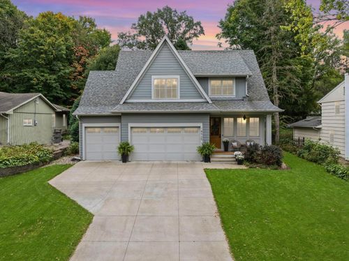 18925 Easton Rd, Wayzata, MN, 55391-3124 | Card Image