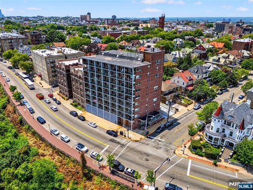 899 Boulevard, Weehawken, NJ, 07086-7078 | Card Image