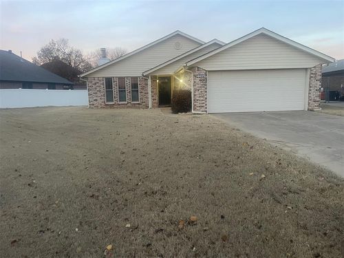 14409 Keri Cir, Oklahoma City, OK, 73170-7225 | Card Image