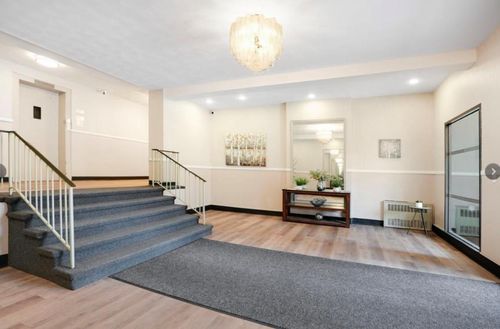 apt-2a-2261 Palmer Ave, New Rochelle, NY, 10801-2909 | Card Image