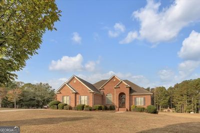 620 Springview Drive, House other with 4 bedrooms, 4 bathrooms and 3 parking in Covington GA | Image 3