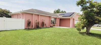 140 Merida Drive, House other with 3 bedrooms, 2 bathrooms and null parking in KISSIMMEE FL | Image 2