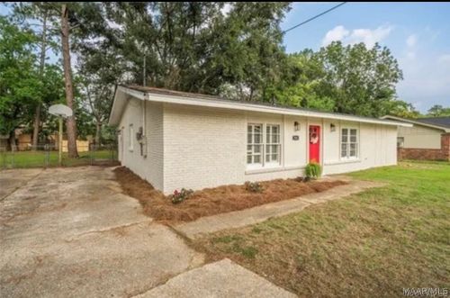 725 Queensbury Dr, Montgomery, AL, 36116-3546 | Card Image