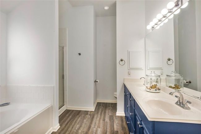 7511 Alderly Dr, House other with 4 bedrooms, 2 bathrooms and 2 parking in Spring TX | Image 25