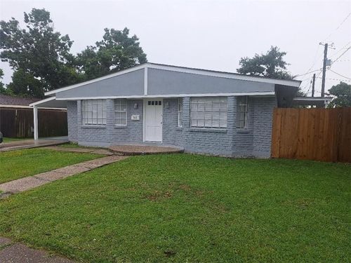 342 Cherry Blossom Ln, Gretna, LA, 70056-2774 | Card Image