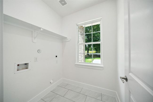 702 Azalea St, House other with 4 bedrooms, 2 bathrooms and 2 parking in Prairie View TX | Image 26