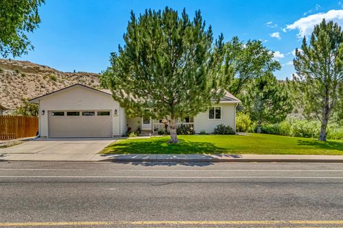 2392 Acacia Ave, Rifle, CO, 81650-3821 | Card Image