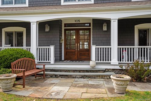 105 Hardscrabble Lake Dr, Chappaqua, NY, 10514-3040 | Card Image