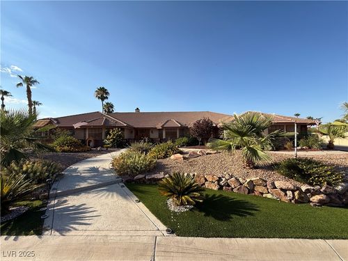 2201 S Monte Cristo Way, Las Vegas, NV, 89117-2713 | Card Image
